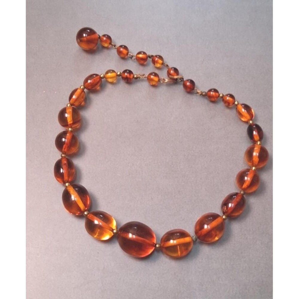 Lucite Faux Amber Necklace Graduated Oval Beads